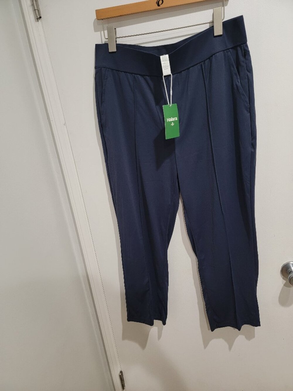 Halara Mid High Waisted Pockets Quick Dry Pants